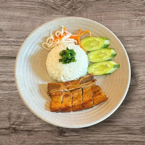 Hình ảnh Cơm tấm ba rọi nướng