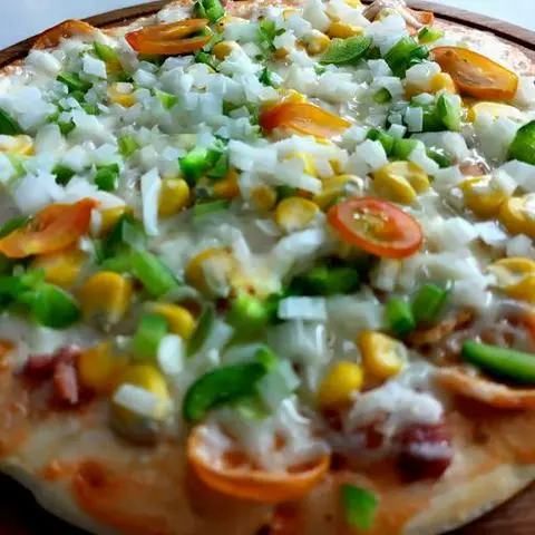 Hình ảnh Pizza xúc xích - thanh cua