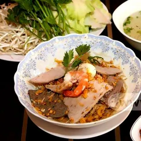 Hình ảnh Tô Thịt Thập Cẩm ( Không Bánh)
