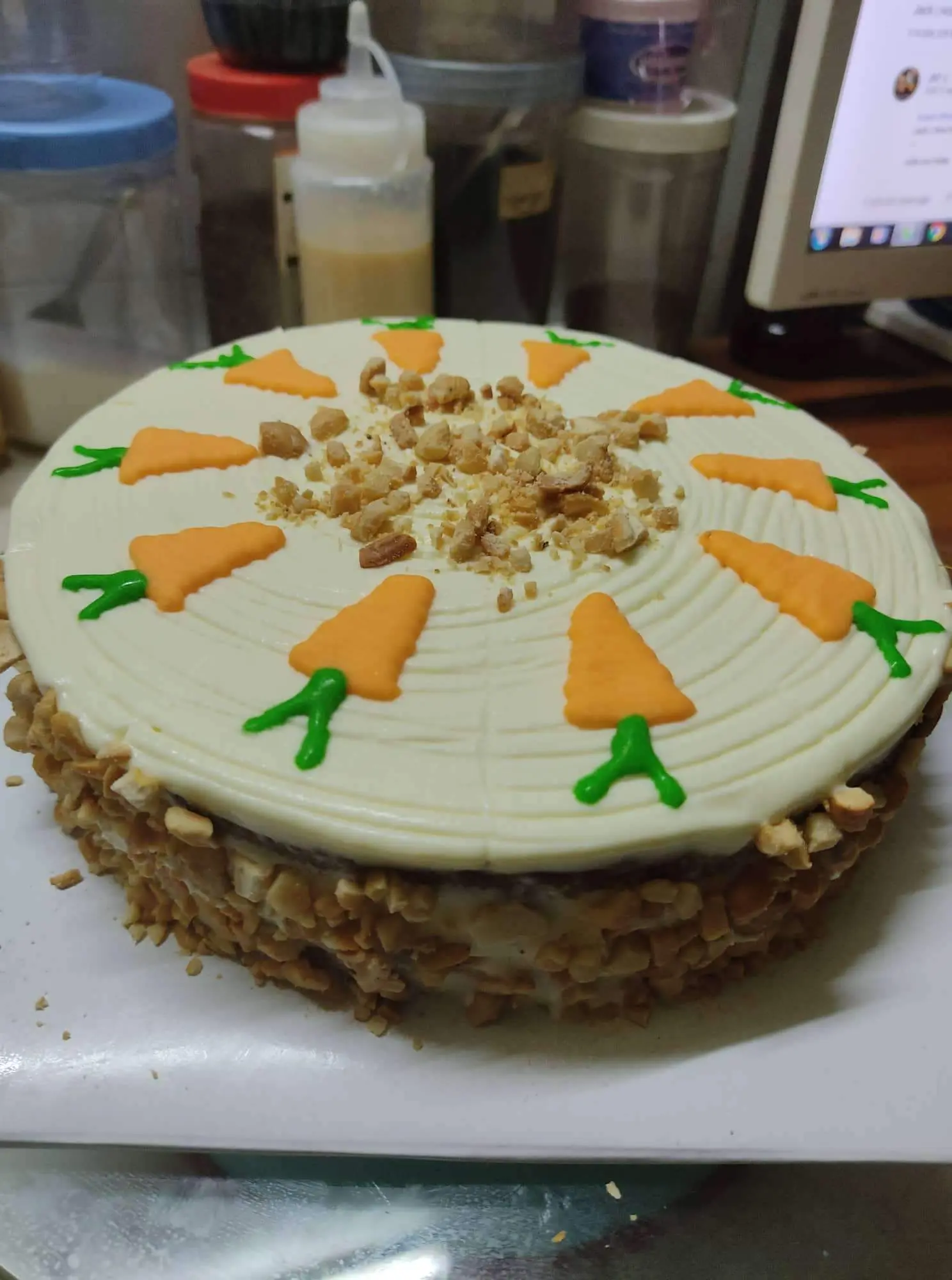 Hình ảnh Carrot cake nguyên ổ