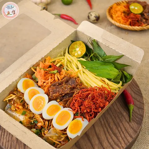 Hình ảnh Bánh Tráng Dẻo Trộn Mỡ Hành - 3 Loại Khô - 3 Trứng Cút