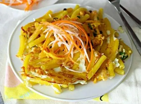 Hình ảnh Nui chiên trứng