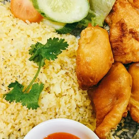Hình ảnh Cơm mực chiên giòn