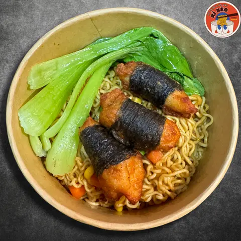 Hình ảnh Mì Trộn Indomie Gà Cuộn Rong Biển - Vị Biển Bao Trọn Gà