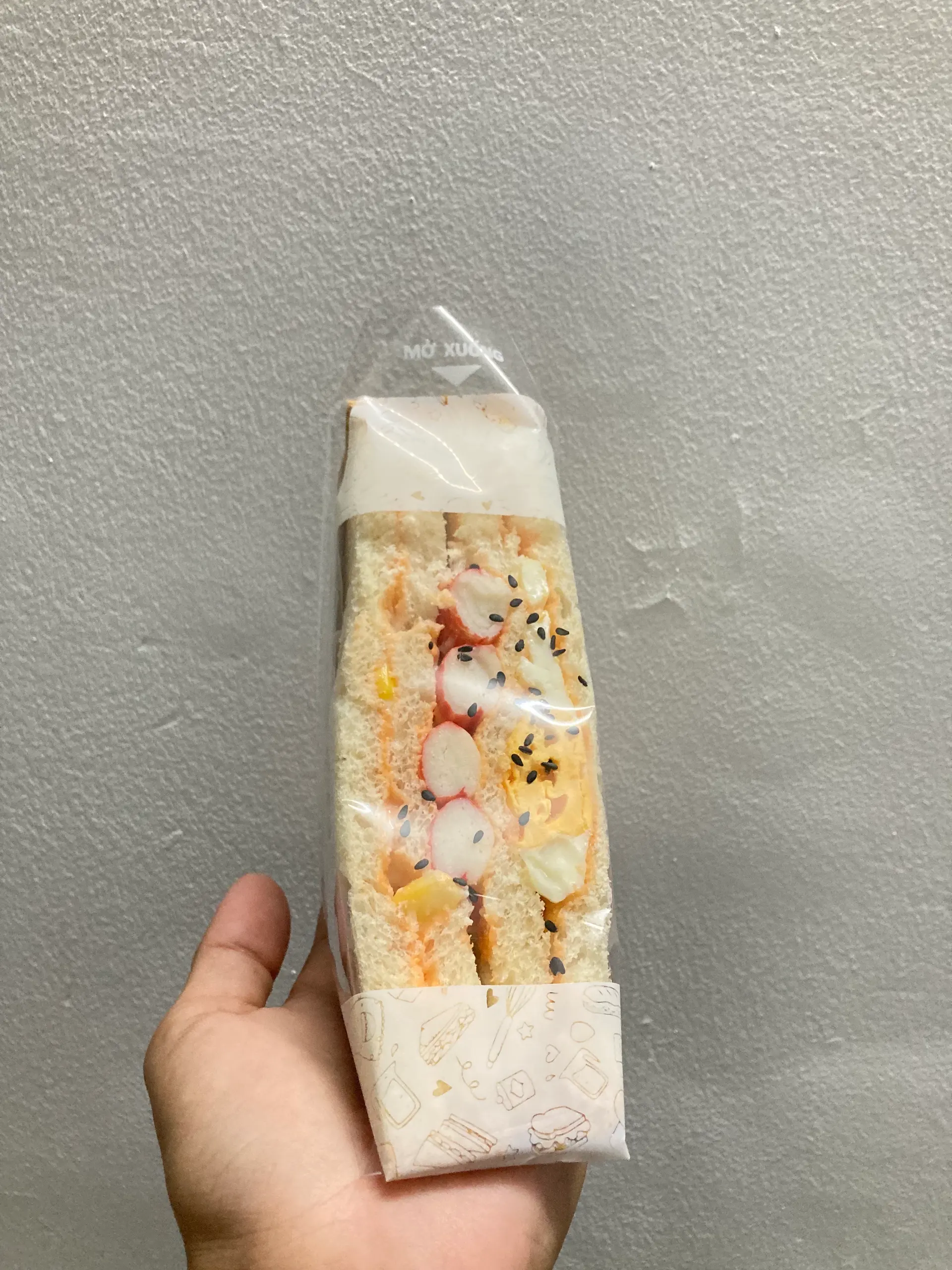 Hình ảnh Sandwich trứng - thanh cua