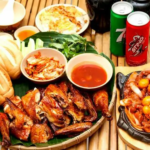 Hình ảnh Combo 2: Gà nướng ngũ vị (nửa con) - 2 xôi