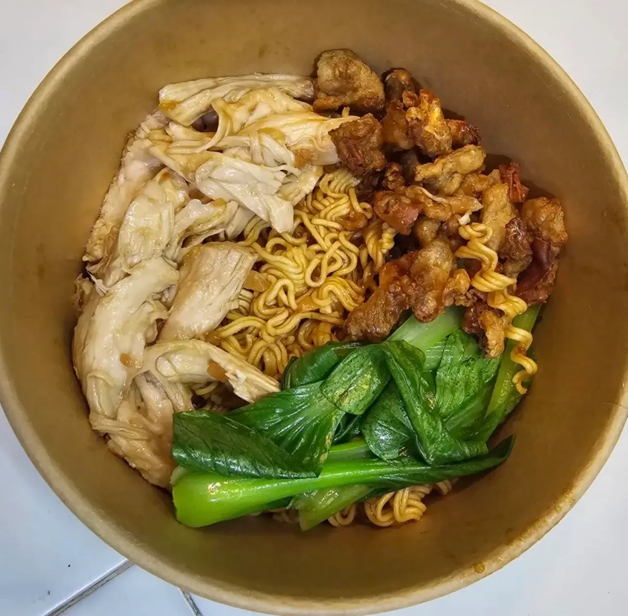 Hình ảnh Mì trộn gà xé