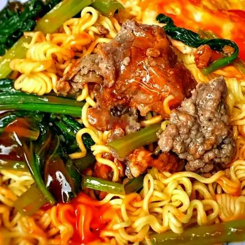 Hình ảnh Mì xào bò