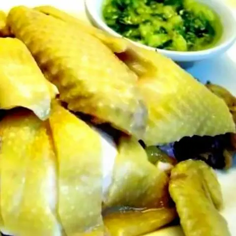 Hình ảnh Gà chặt nữa con