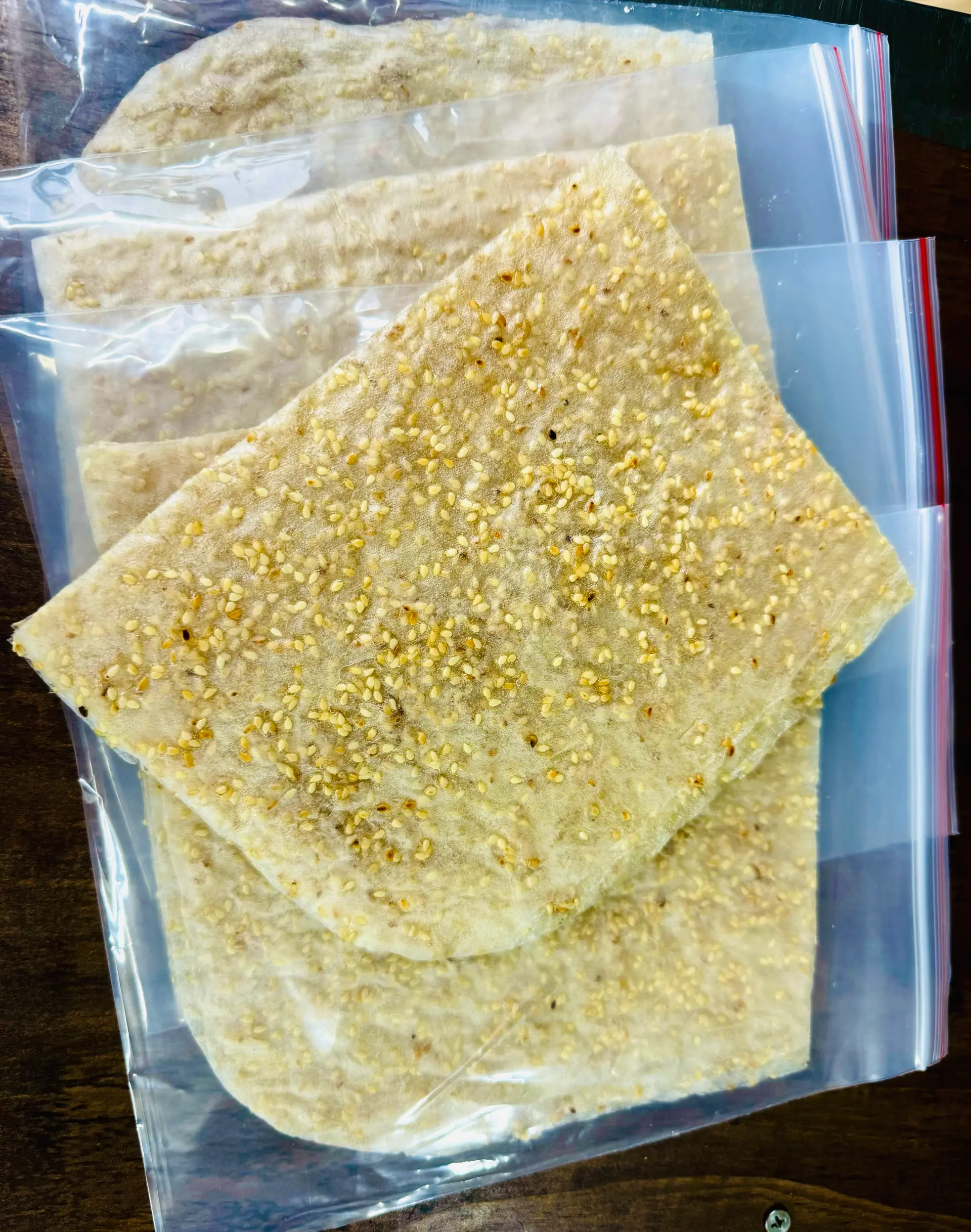 Hình ảnh Bánh tráng mè gừng