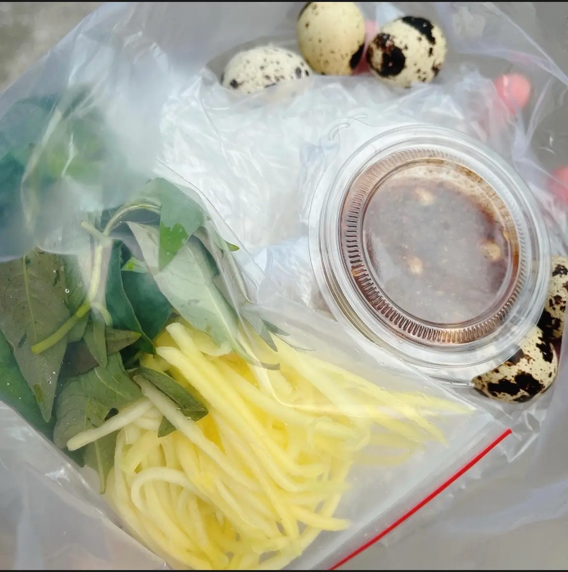 Hình ảnh Bánh tráng chấm