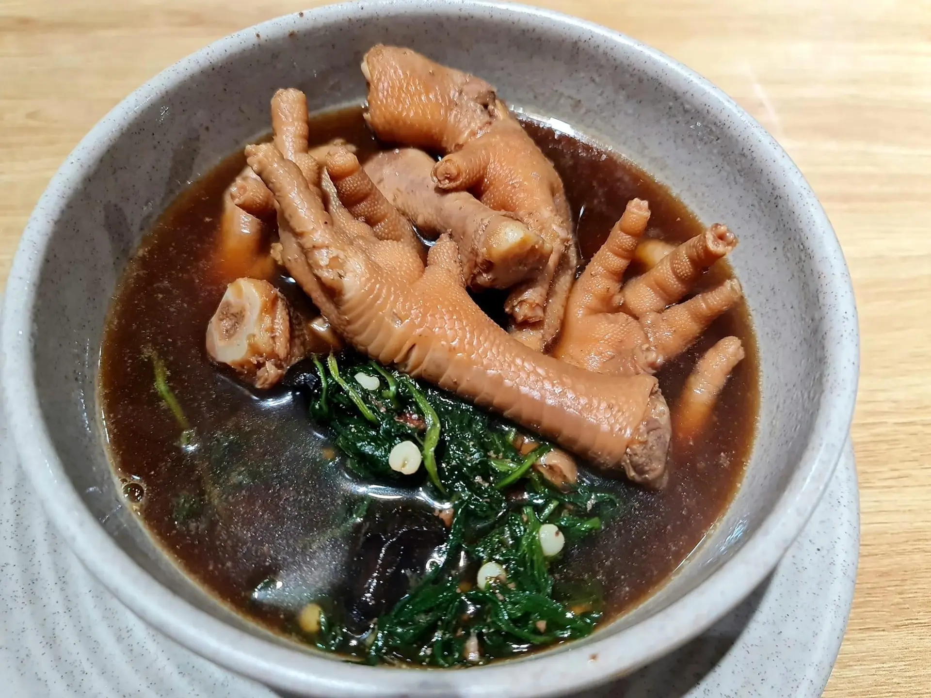 Hình ảnh 5 Chân gà ta hầm ngải cứu