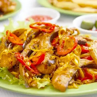 Hình ảnh Cá đuối chiên sả ớt