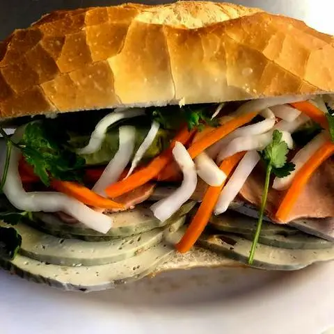 Hình ảnh Bánh mì chả chay
