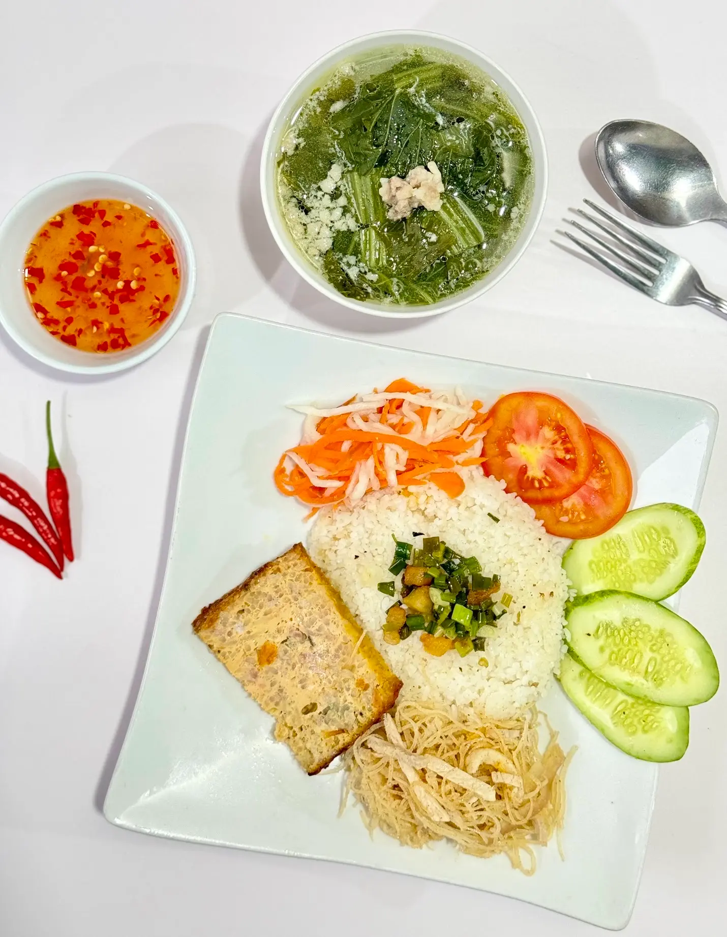Hình ảnh Cơm Tấm Chả Nướng + 1 Món Kèm