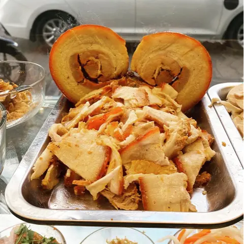 Hình ảnh Bánh mì Pate - Xá xíu