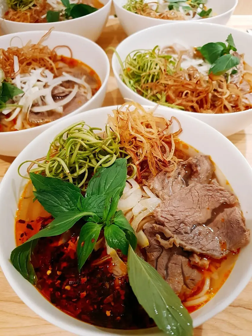 Hình ảnh BÚN BẮP BÒ HOA 