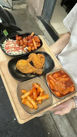 Hình ảnh Tokbokki chiên sốt cay