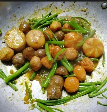 Hình ảnh 1phần Cá Viên Chiên Sốt Me Lớn 