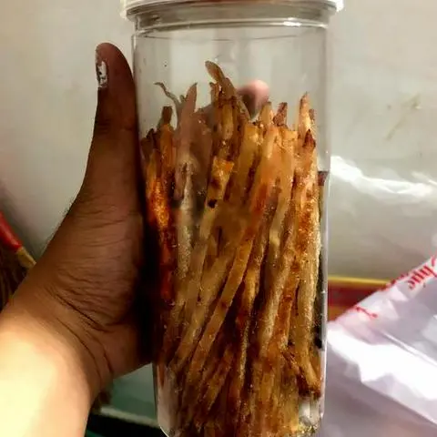 Hình ảnh Khô Cá Thiều Que - 300gr