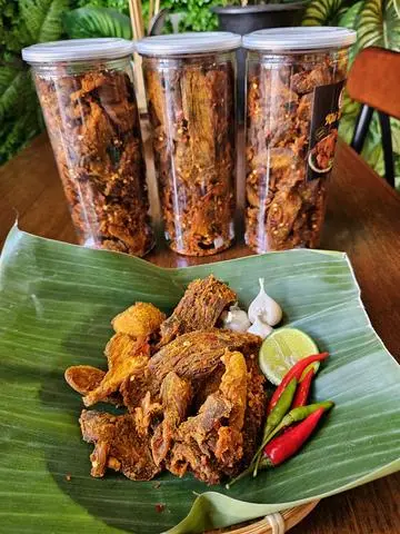 Hình ảnh Khô bò miếng nhỏ hảo hạng (hũ 500gr)