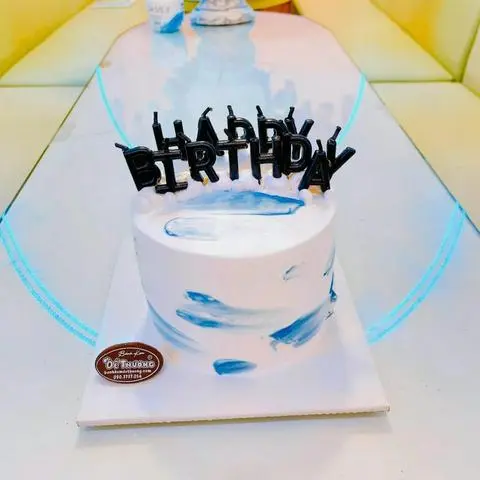 Hình ảnh bánh kem hàn quốc chữ happy birthday