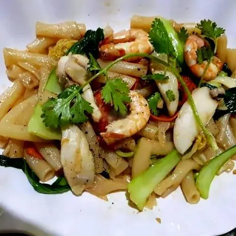 Hình ảnh Nui xào hải sản