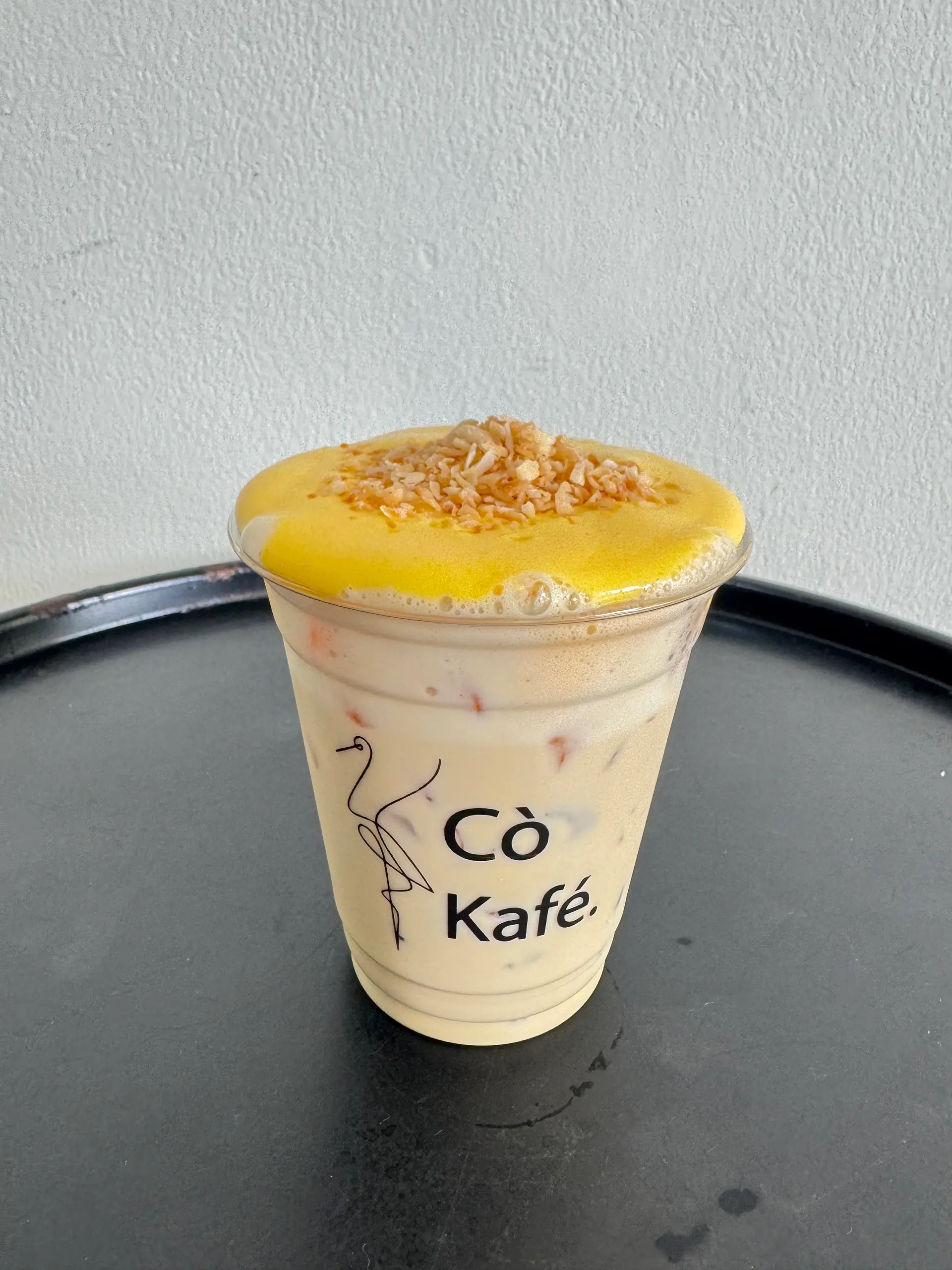 Hình ảnh Oolong Sữa Kem Trứng Dừa (L)