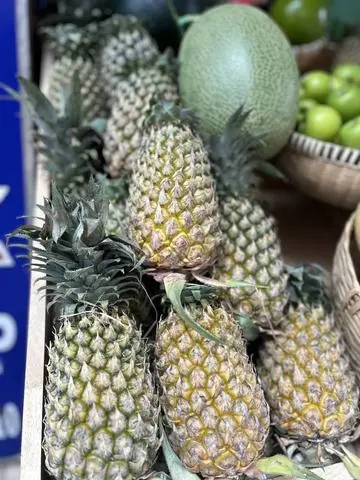 Hình ảnh Thơm + Dâu 