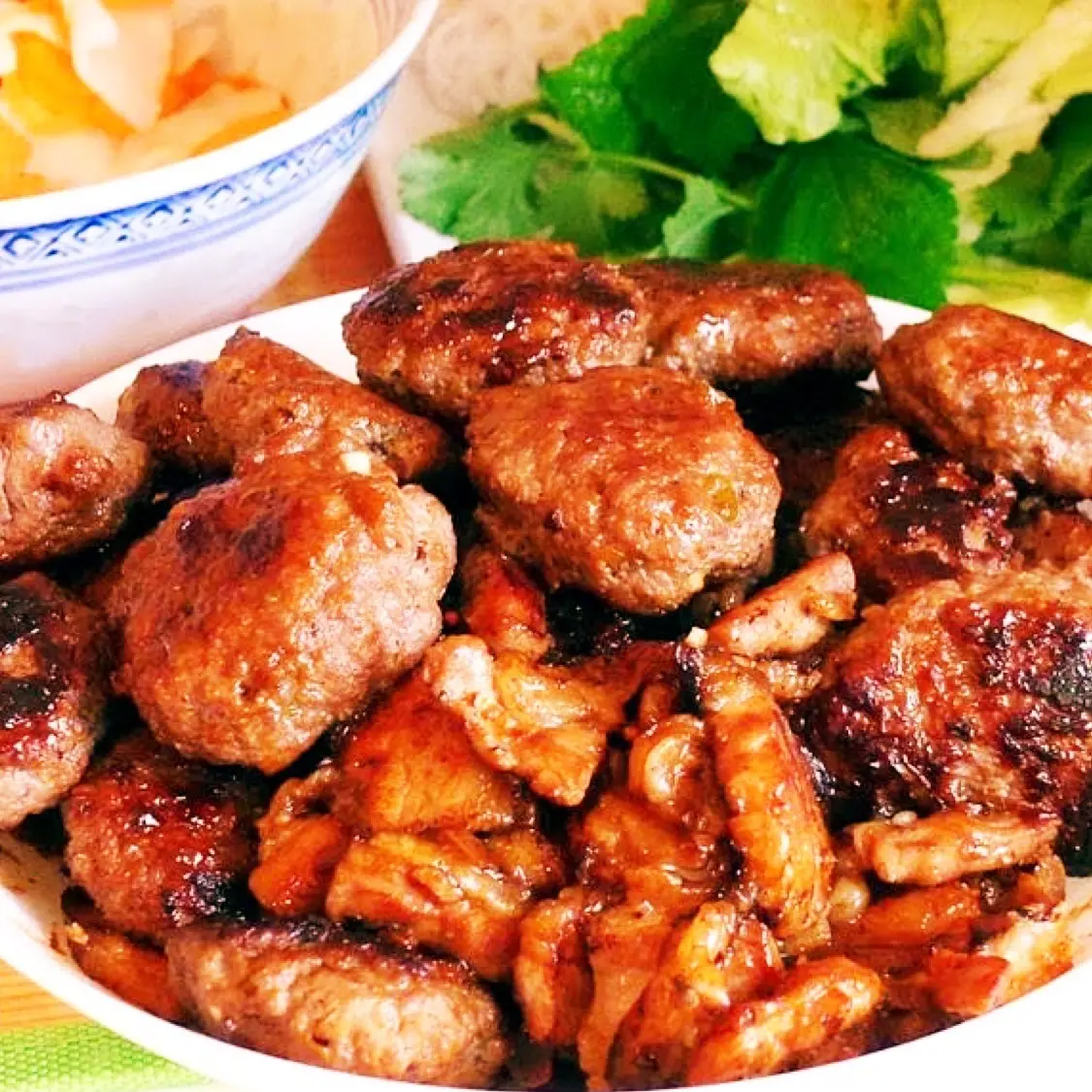 Hình ảnh Chả cân (chả thịt miếng + chả thịt băm)