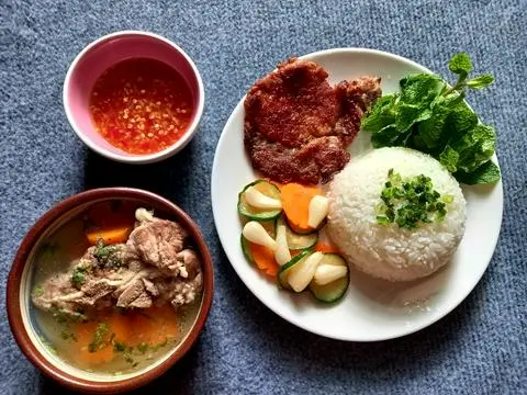 Hình ảnh Cơm sườn nướng