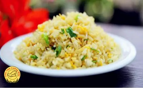 Hình ảnh Cơm chiên tỏi trứng 
