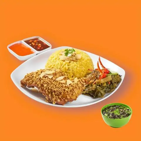 Hình ảnh Cơm gà mắm tỏi góc tư lớn - 01 sâm lạnh