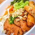 Hình ảnh Bún thịt nướng - chả giò thêm