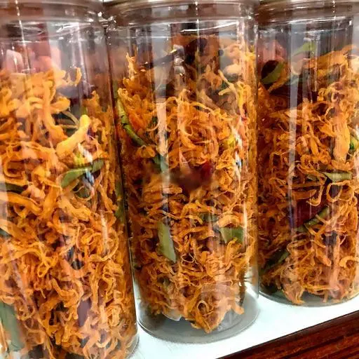 Hình ảnh Khô Gà Giòn Lá Chanh - 250gr