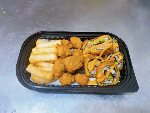 Hình ảnh Kimbap - bánh gạo - gà viên