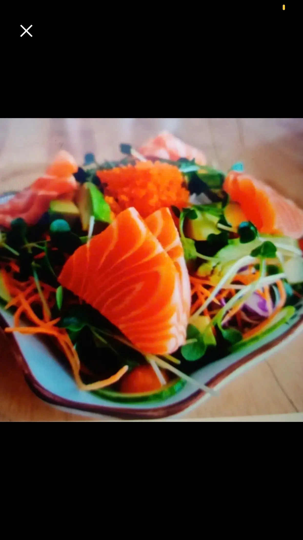 Hình ảnh salmon salad  - salad cá hồi + sốt mè