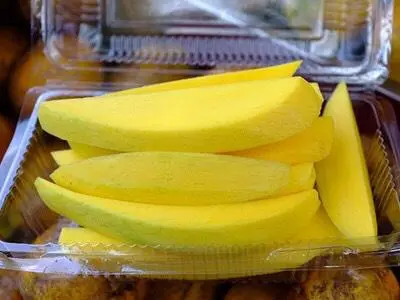 Hình ảnh XOÀI MUỐI TÔM 300g - Bán chạy