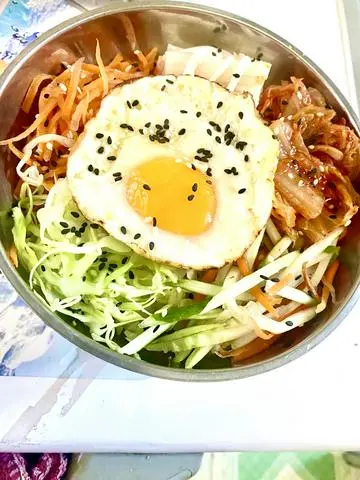Hình ảnh Cơm trộn truyền thống