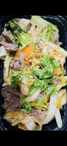 Hình ảnh hủ tíu xào bò