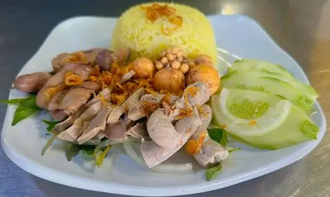 Hình ảnh Cơm lòng - trứng