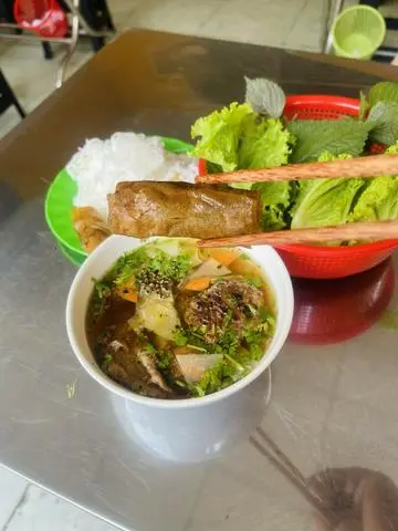 Hình ảnh Bún Thịt + Nem - Nhỏ
