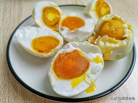 Hình ảnh 1 trứng Vịt muối