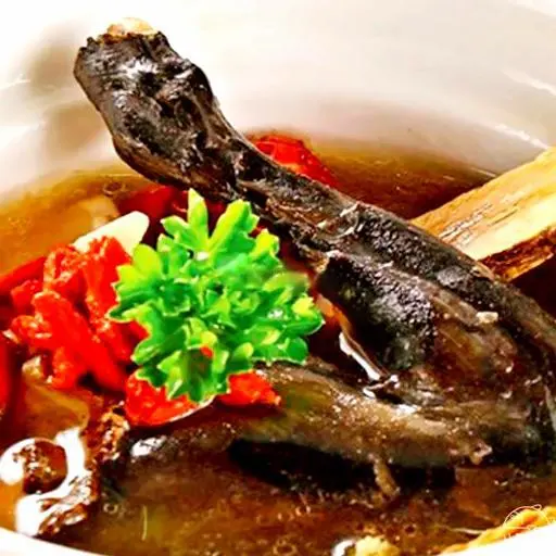 Hình ảnh Gà ác tiềm thuốc bắc
