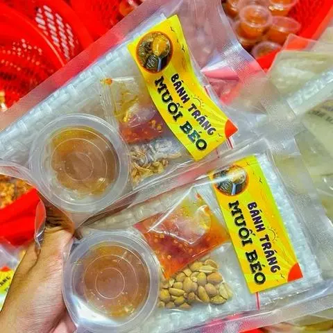 Hình ảnh Bánh Tráng Chấm, Sốt Muối Béo, Sốt Tắc, Hành Phi Thơm Ngon