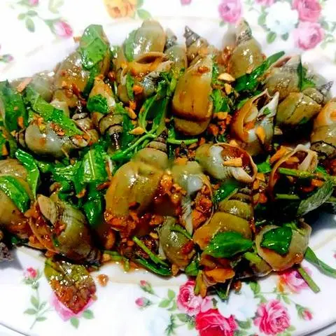Hình ảnh Ốc cà na xào bơ tỏi