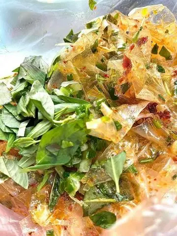 Hình ảnh Bánh tráng trộn (bánh sợi ngon)