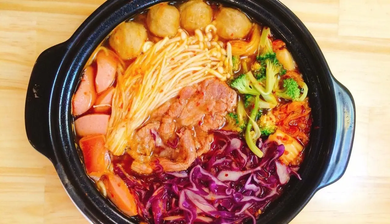 Hình ảnh Mỳ cay Bò Mỹ + Trà đào