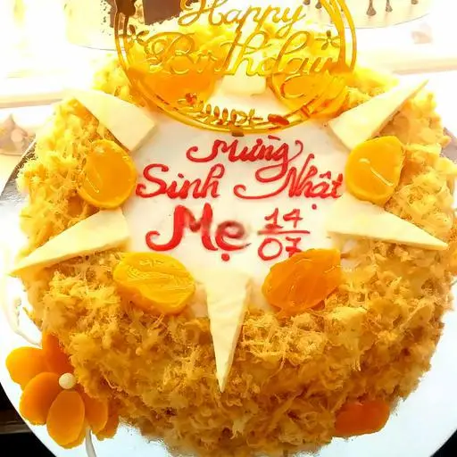 Hình ảnh Bánh Bông Lan Trứng Muối Sinh Nhật Size 16cm