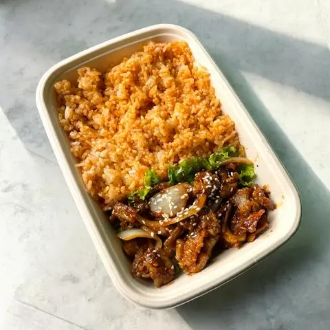 Hình ảnh Cơm Bò trộn sốt cay Hàn Quốc/Spicy Rice w beef 